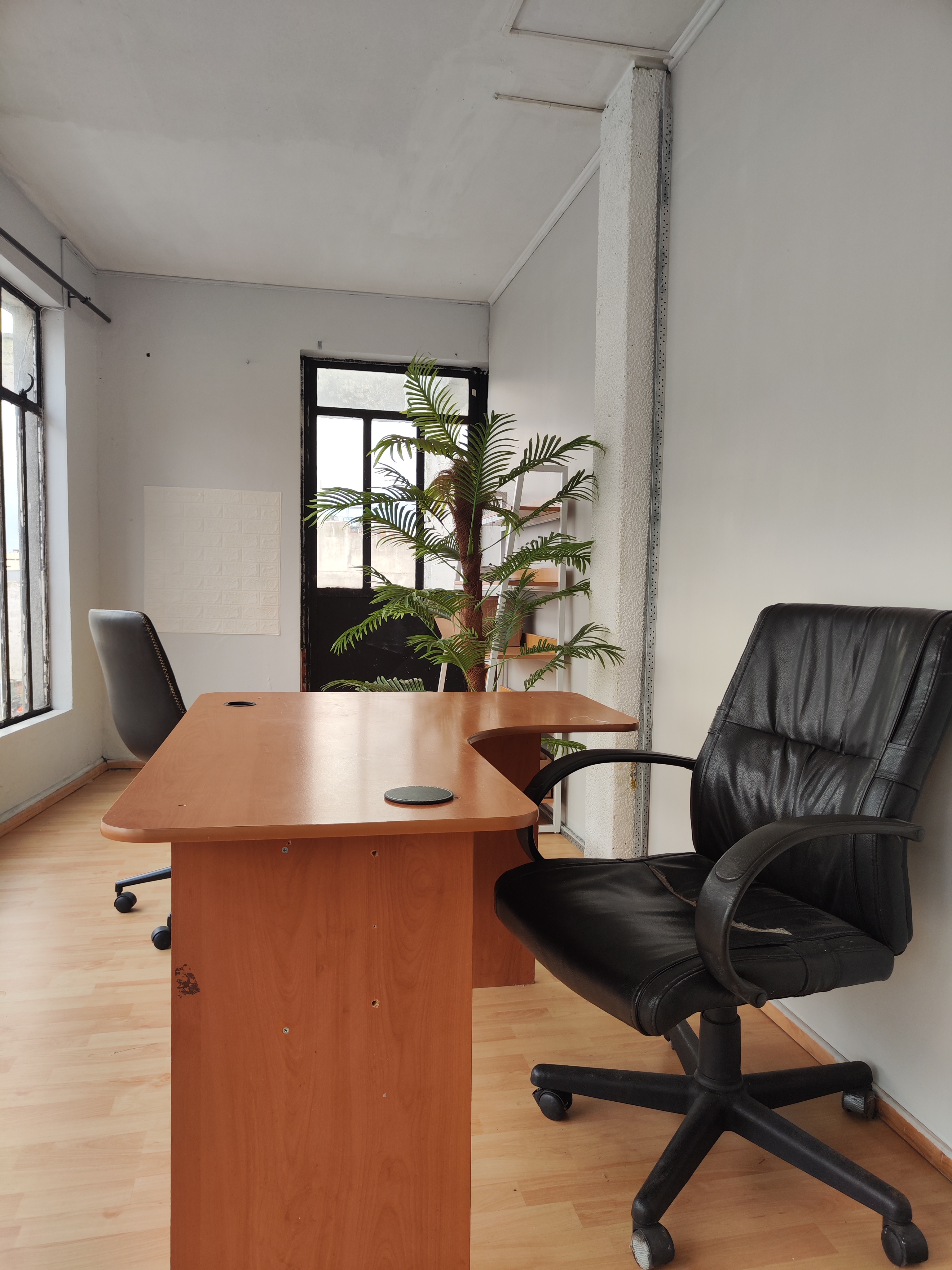 Oficina privada 13 — fotografía 3